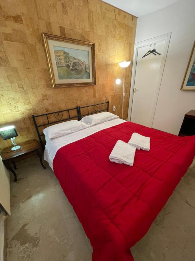Royal Guest House Венеция Экстерьер фото